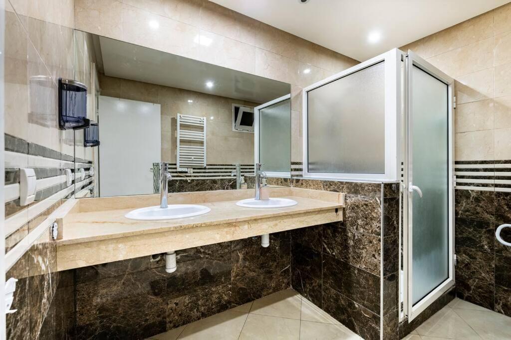 Tt Holidays Hassan Tower 3Bedrooms ラバト エクステリア 写真